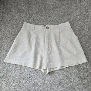 Women's Blenca Beige Linen Blend Shorts Size L Fit size S